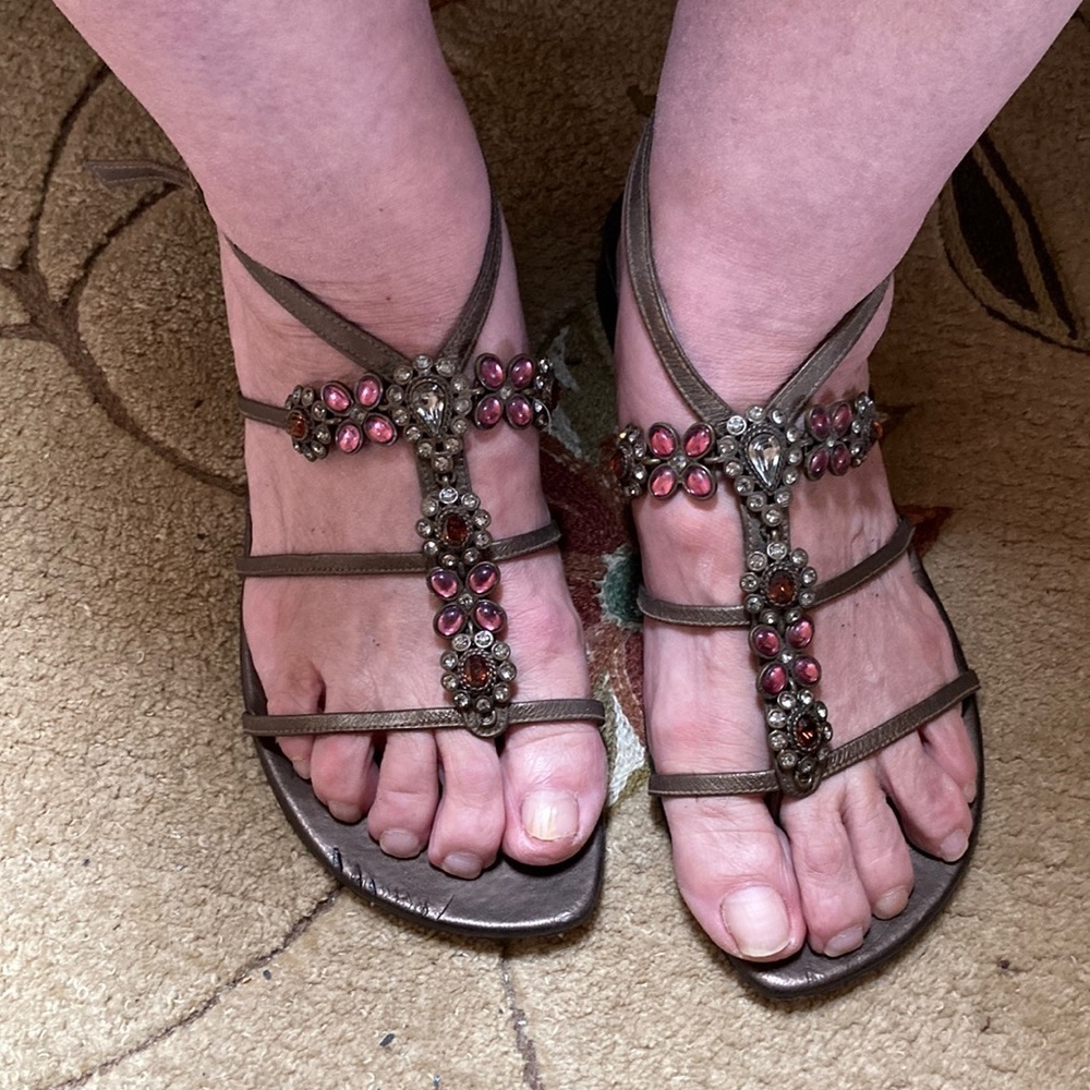 STUART WEITZMAN BRONZE FAUX GEM STRAPPY SANDAL​​